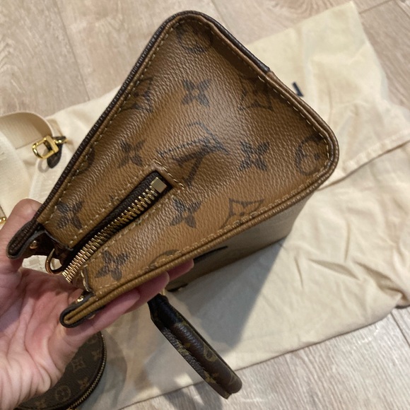 💯% Authentic Louis Vuitton Eastwest crossbody - Picture 13 of 13